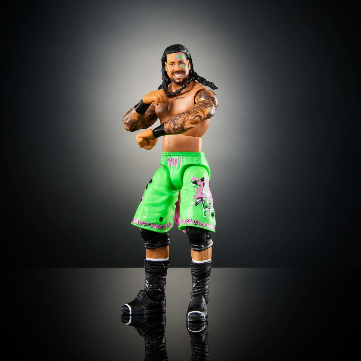 WWE Figura de Acción Elite Jey Uso verde